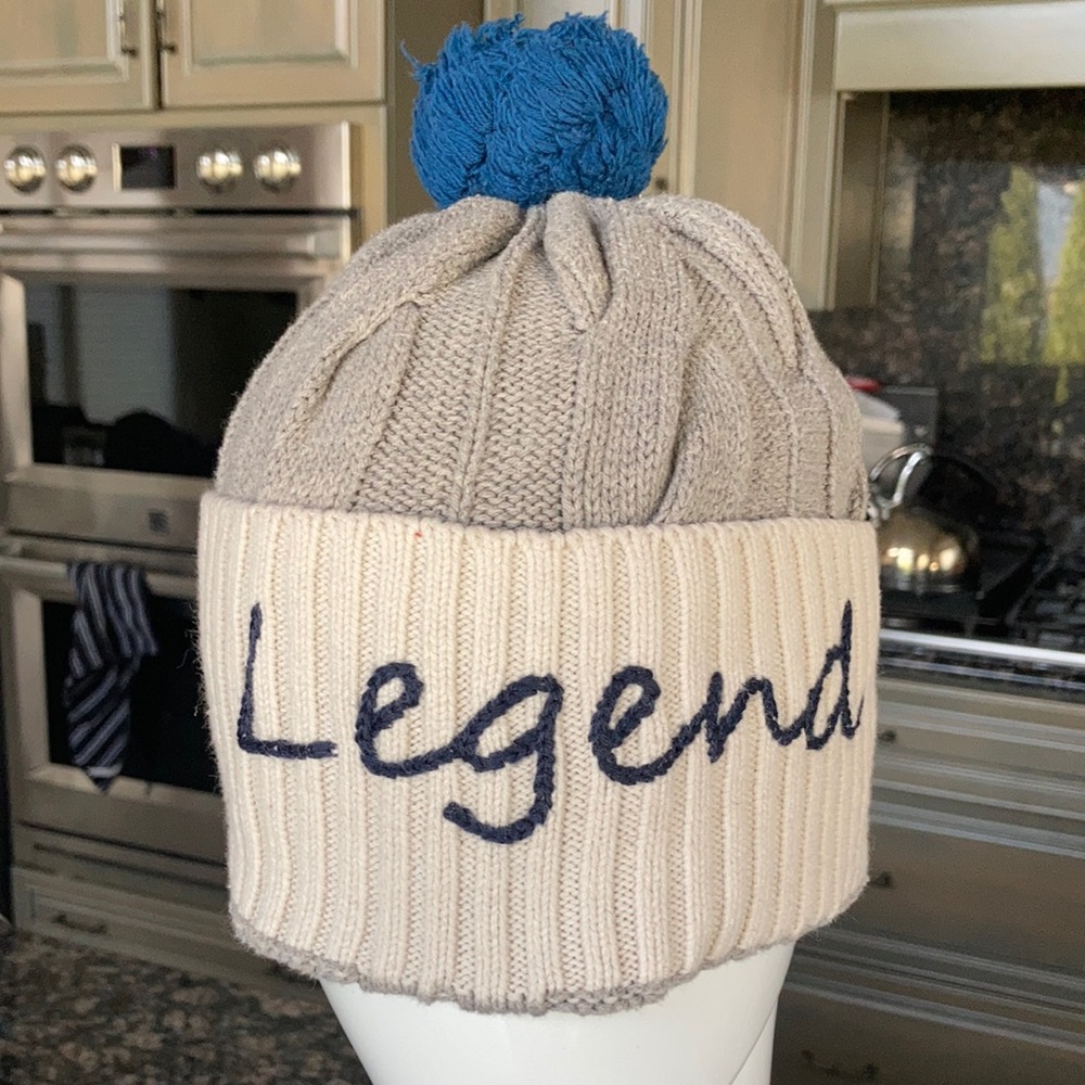 CREWCUTS LEGEND CABLE KNIT POM POM BEANIE SIZE S/M
